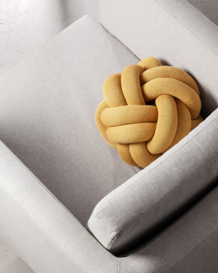 Knot pute, gul Design House Stockholm