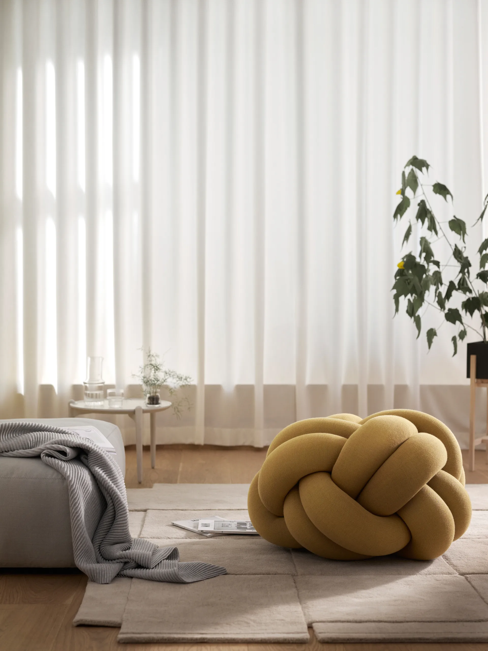 Knot pute XL, Yellow Design House Stockholm