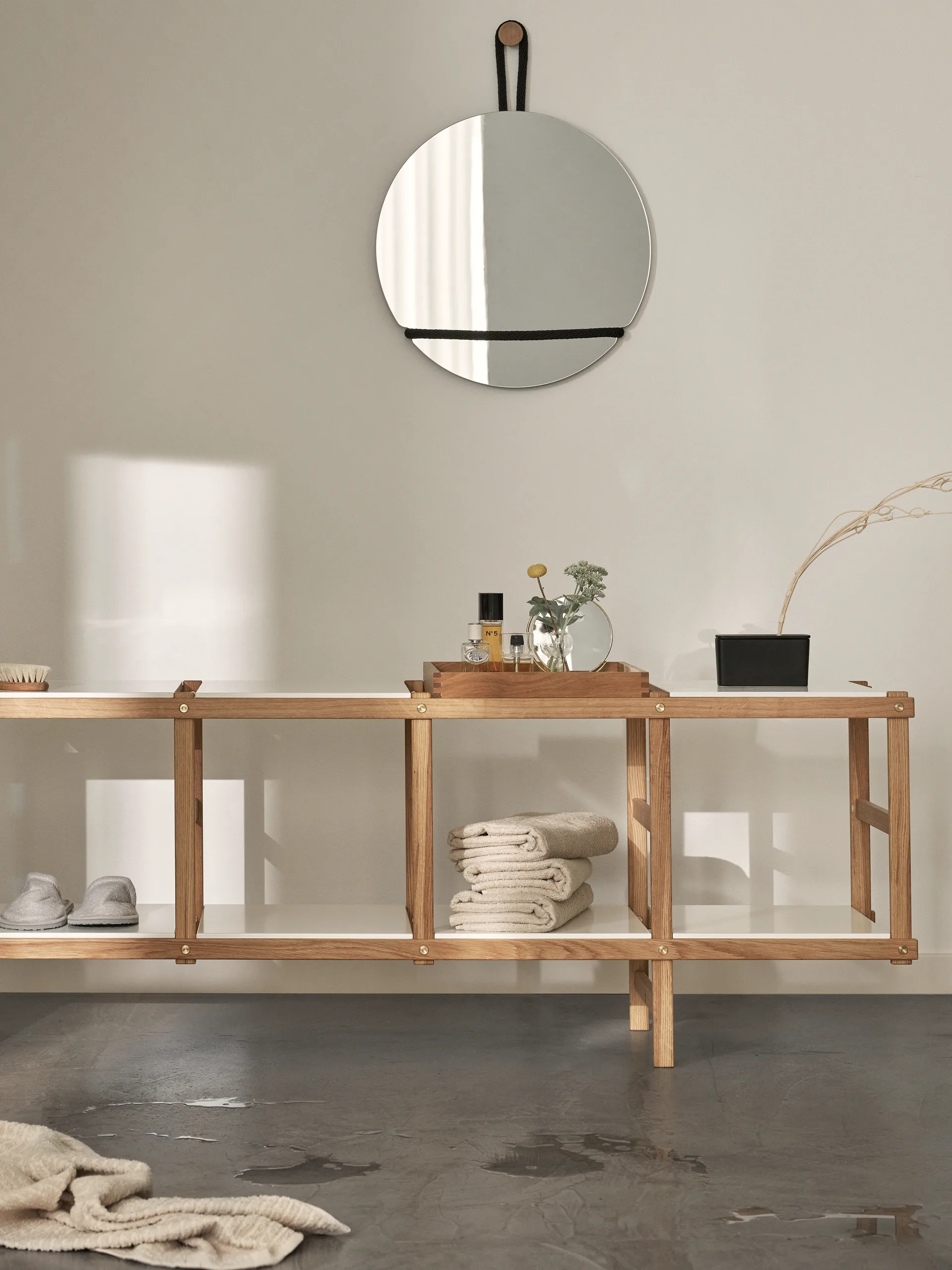Lasso speil rund, Klar-svart Design House Stockholm