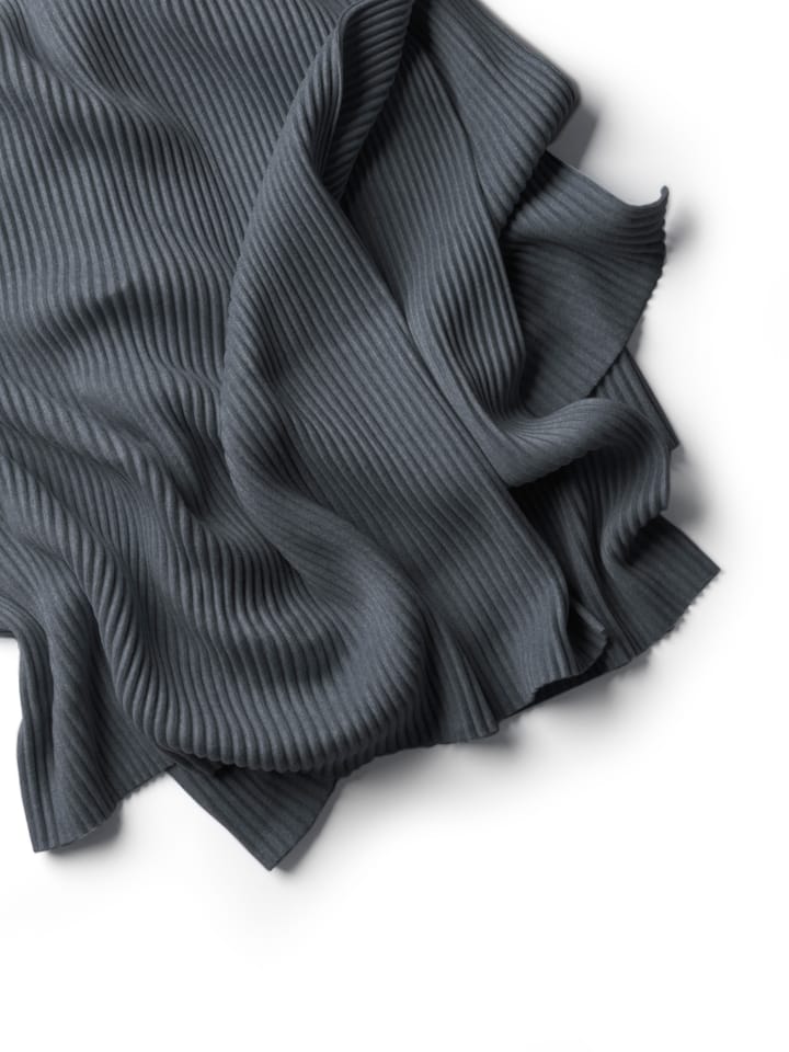 Pleece pledd 140 x 170 cm, Mørkegrå Design House Stockholm