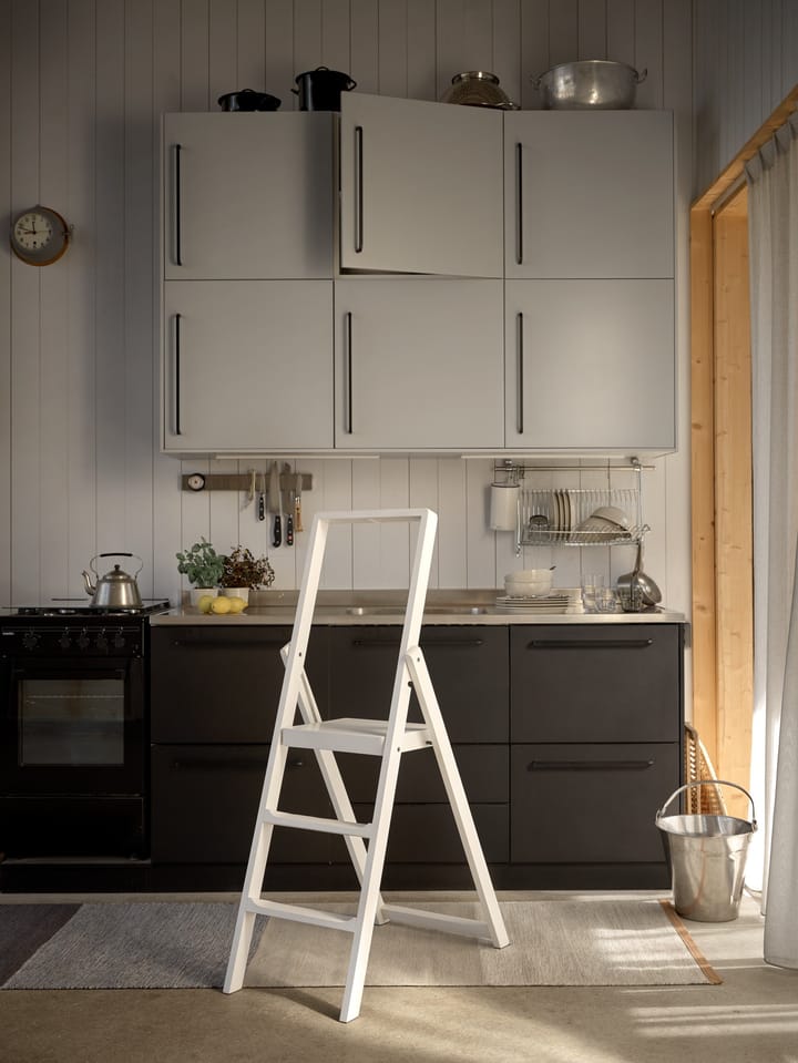 Step Gardintrapp, Hvitlakkert Design House Stockholm