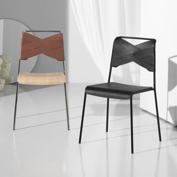Torso stol - eik, naturfarget skinn, kromben - Design House Stockholm