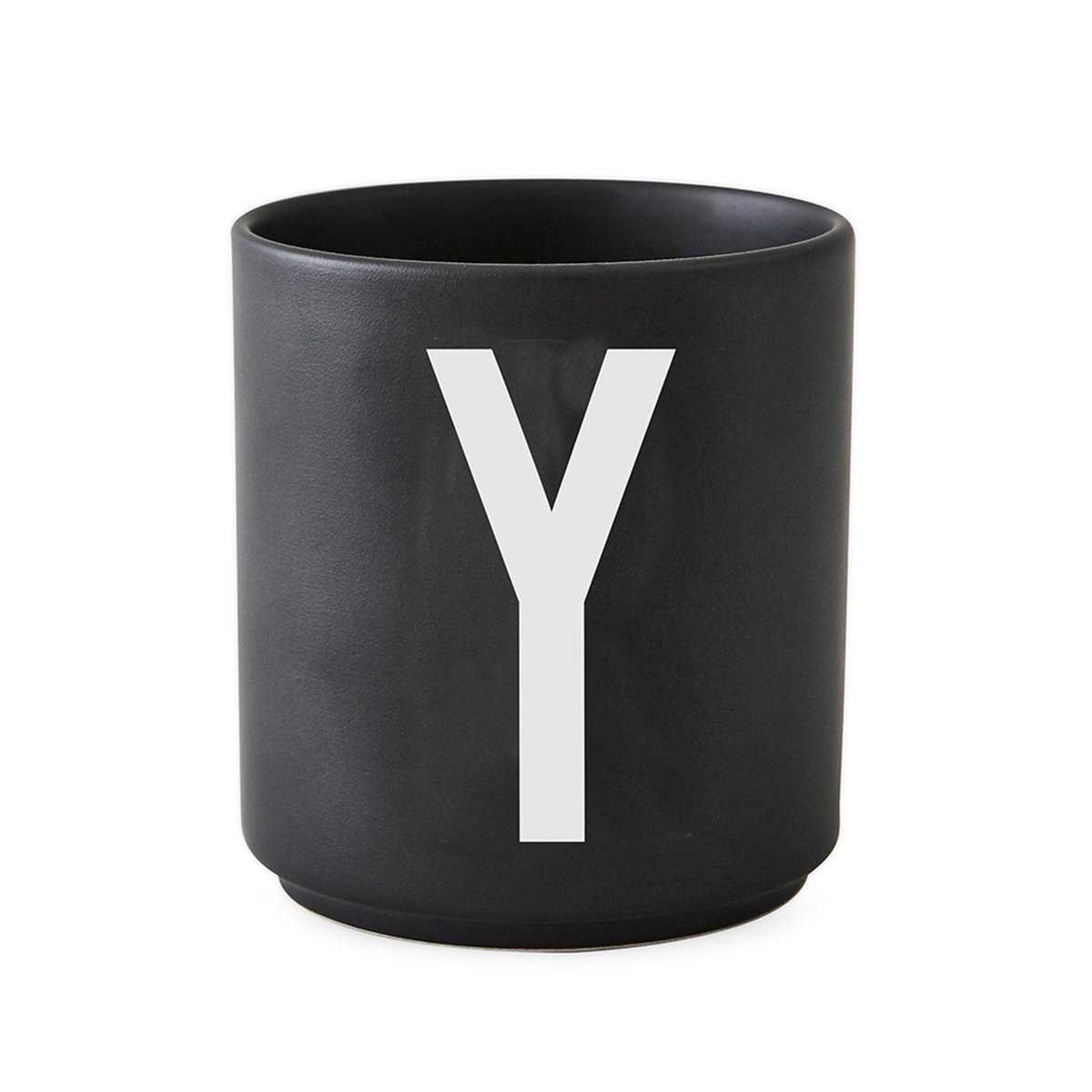 Design Letters kopp svart Y | Skandinavisk Design | Kaffekopper | Svart