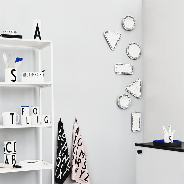 Design Letters snackstallerken melamin - trekantet - Design Letters