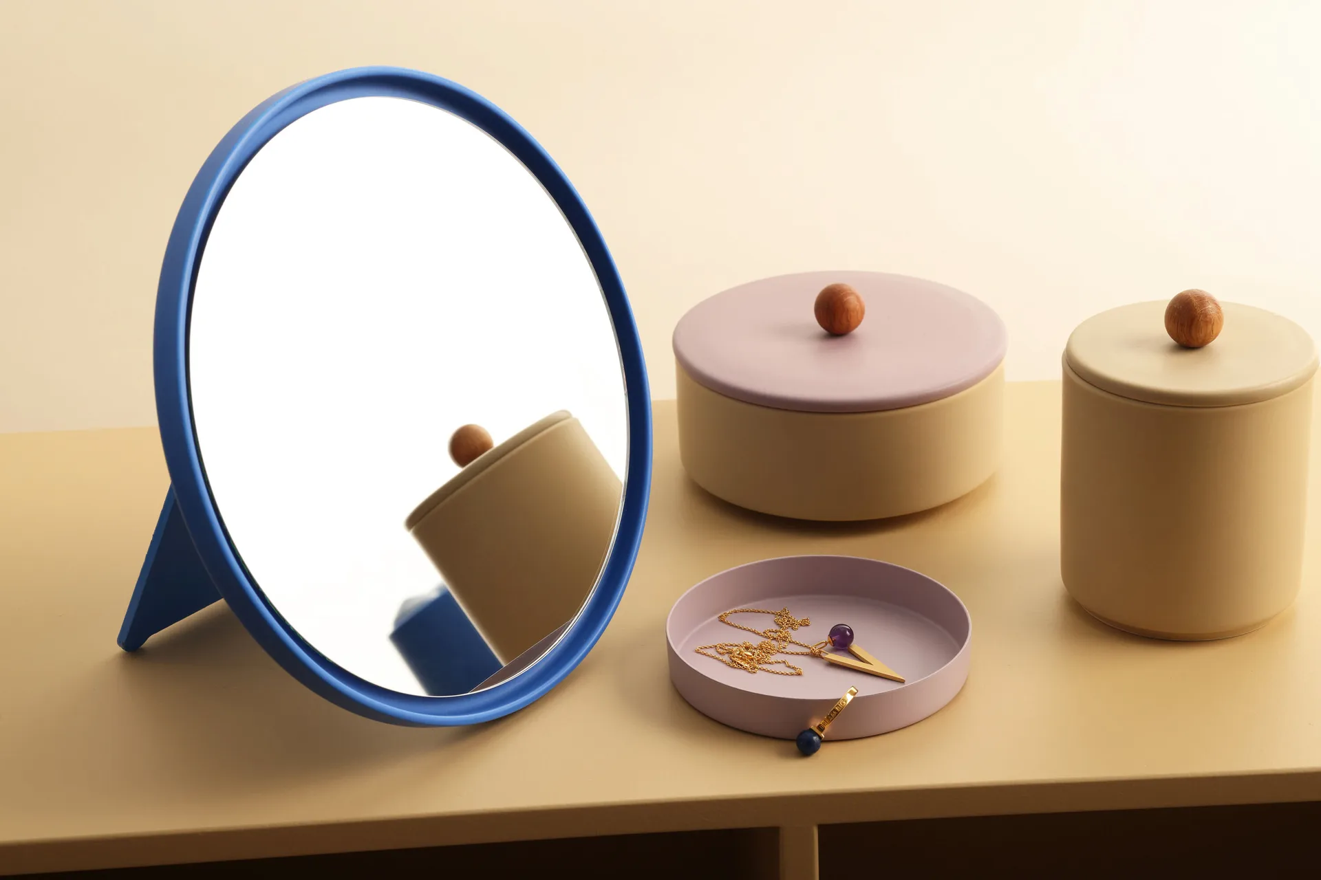 Mirror Mirror bordspeil Ø 21 cm, Cobalt blue Design Letters