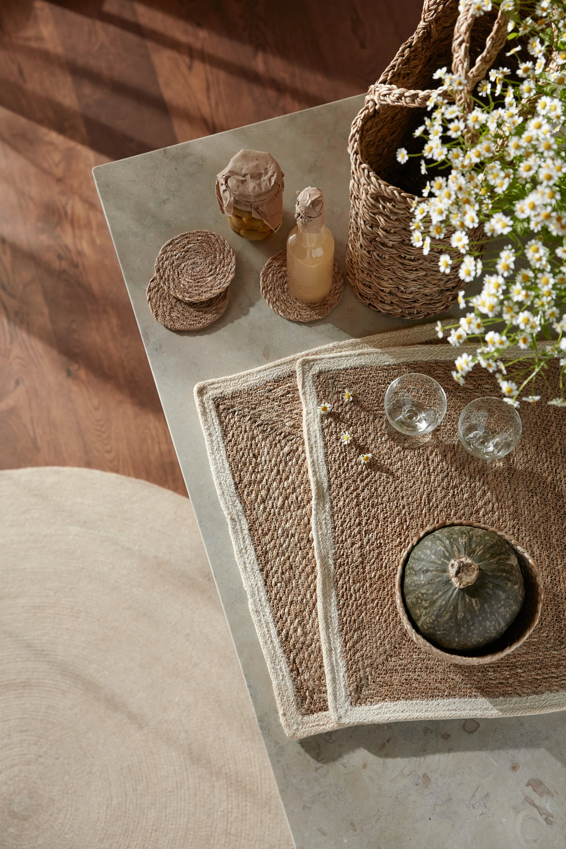 Emil spisebrikke, natur-hvit Dixie