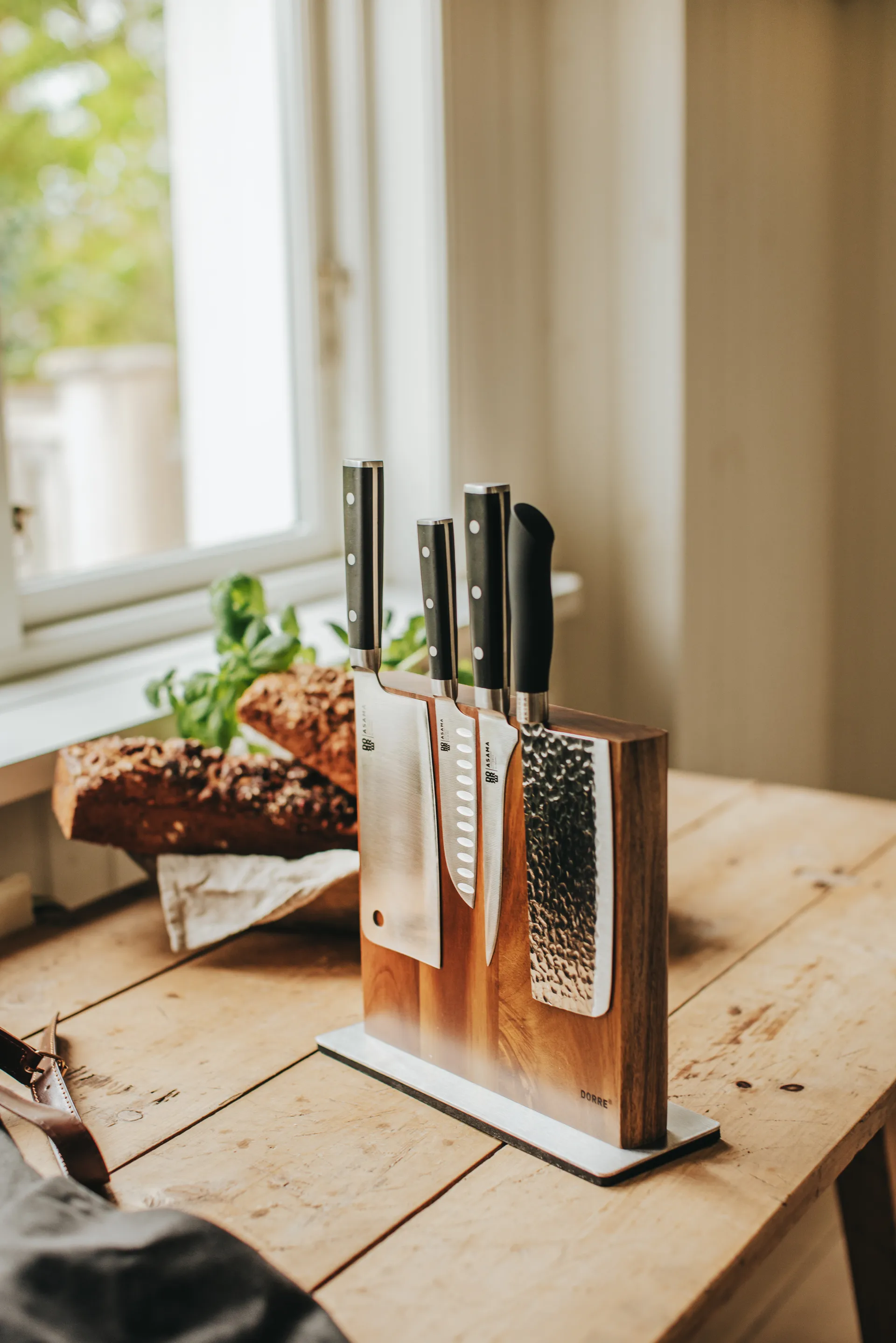 Asama kinesisk kokkekniv 18 cm, Svart håndtak Dorre