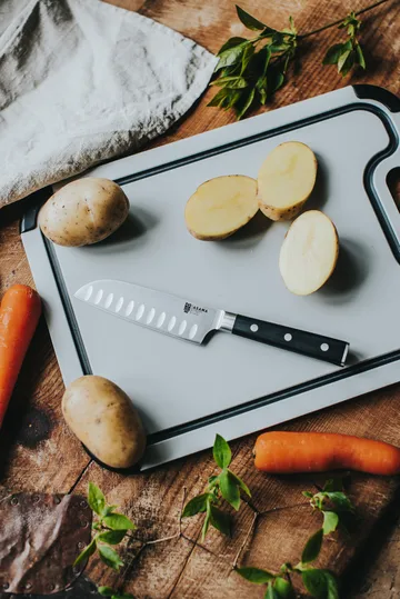 Asama Santokukniv 13 cm - Svart håndtak - Dorre