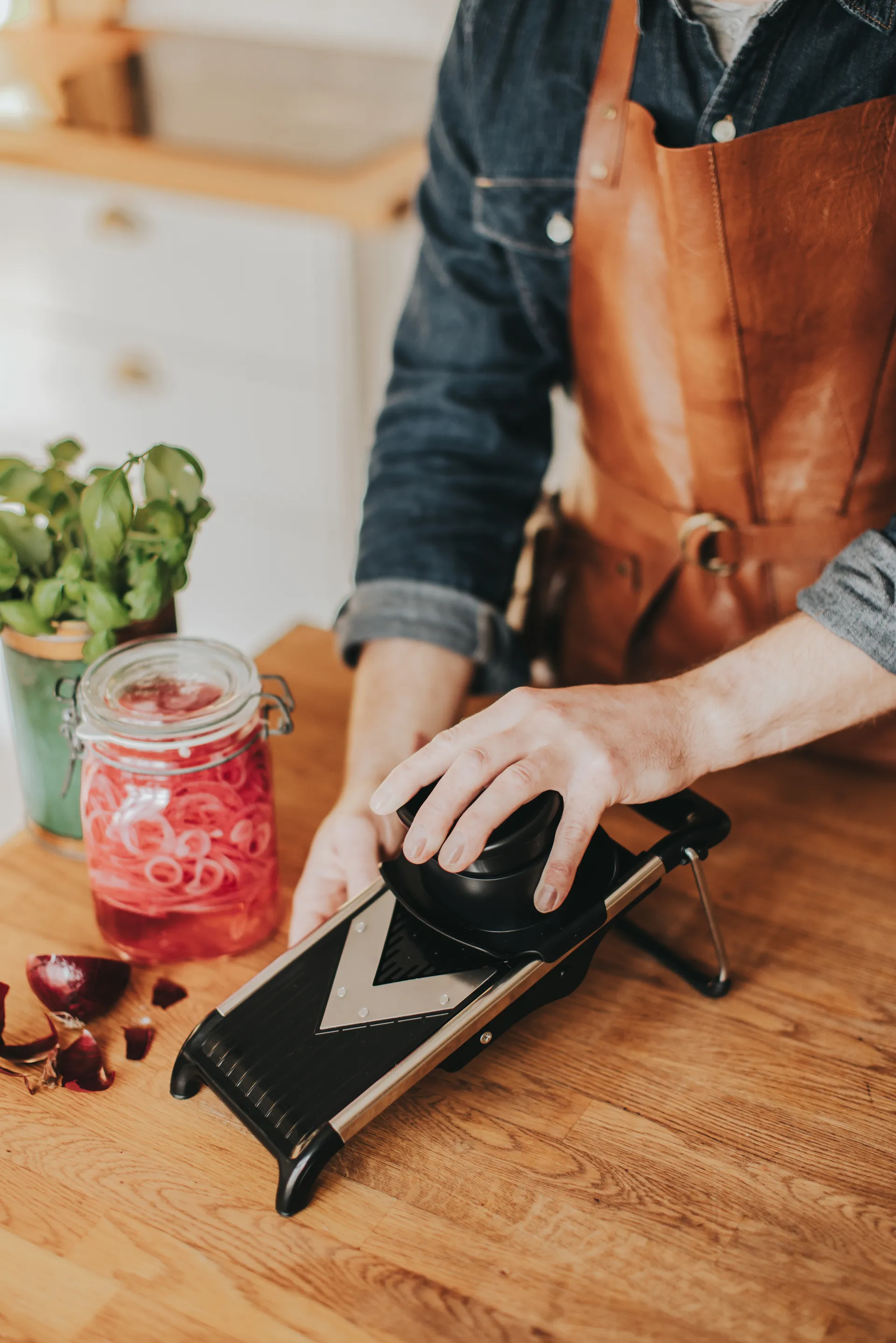 Mara mandolin på fot , 31,3x14,2x10,5 cm Dorre