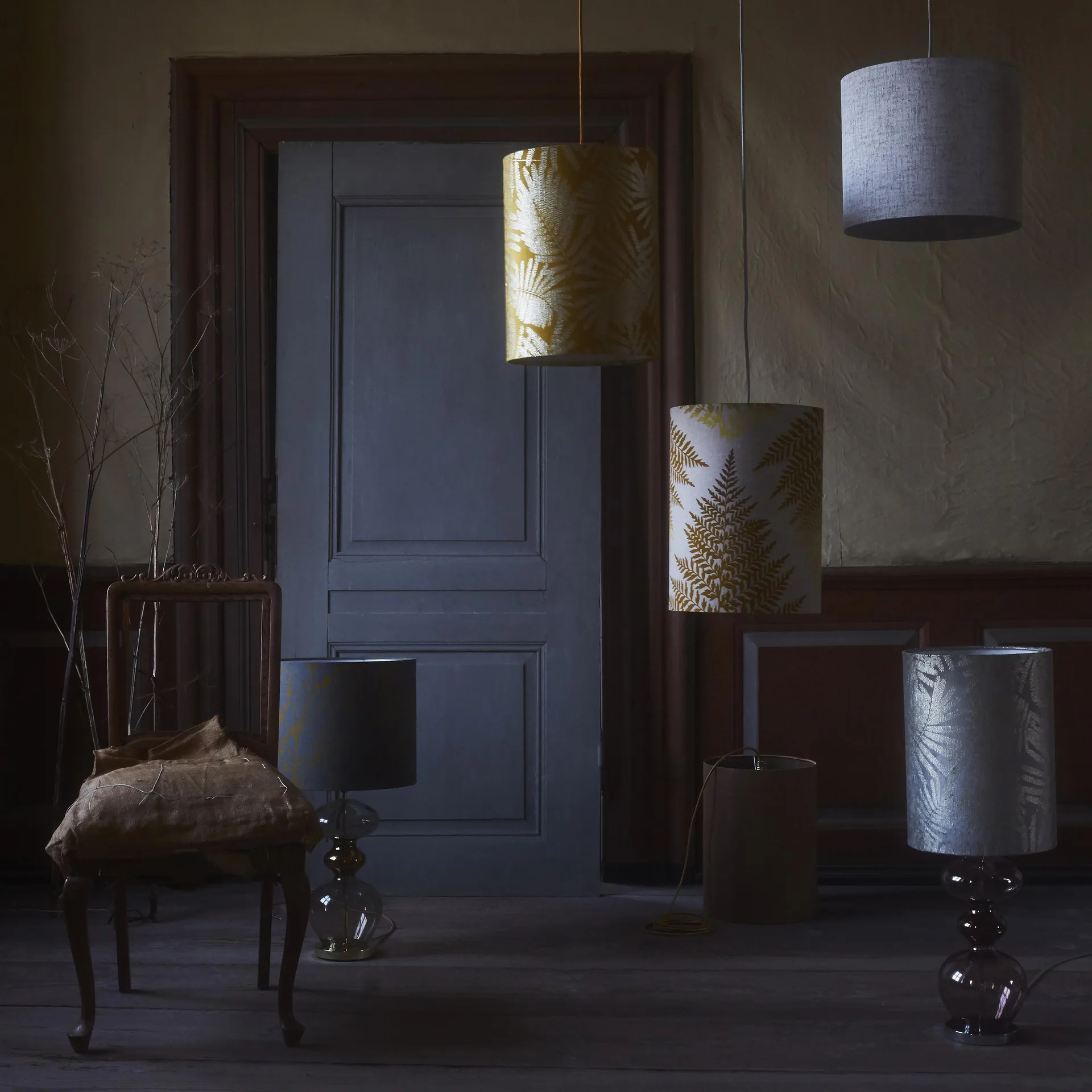 Futura lampefot, Klar m. gulledning EBB & FLOW