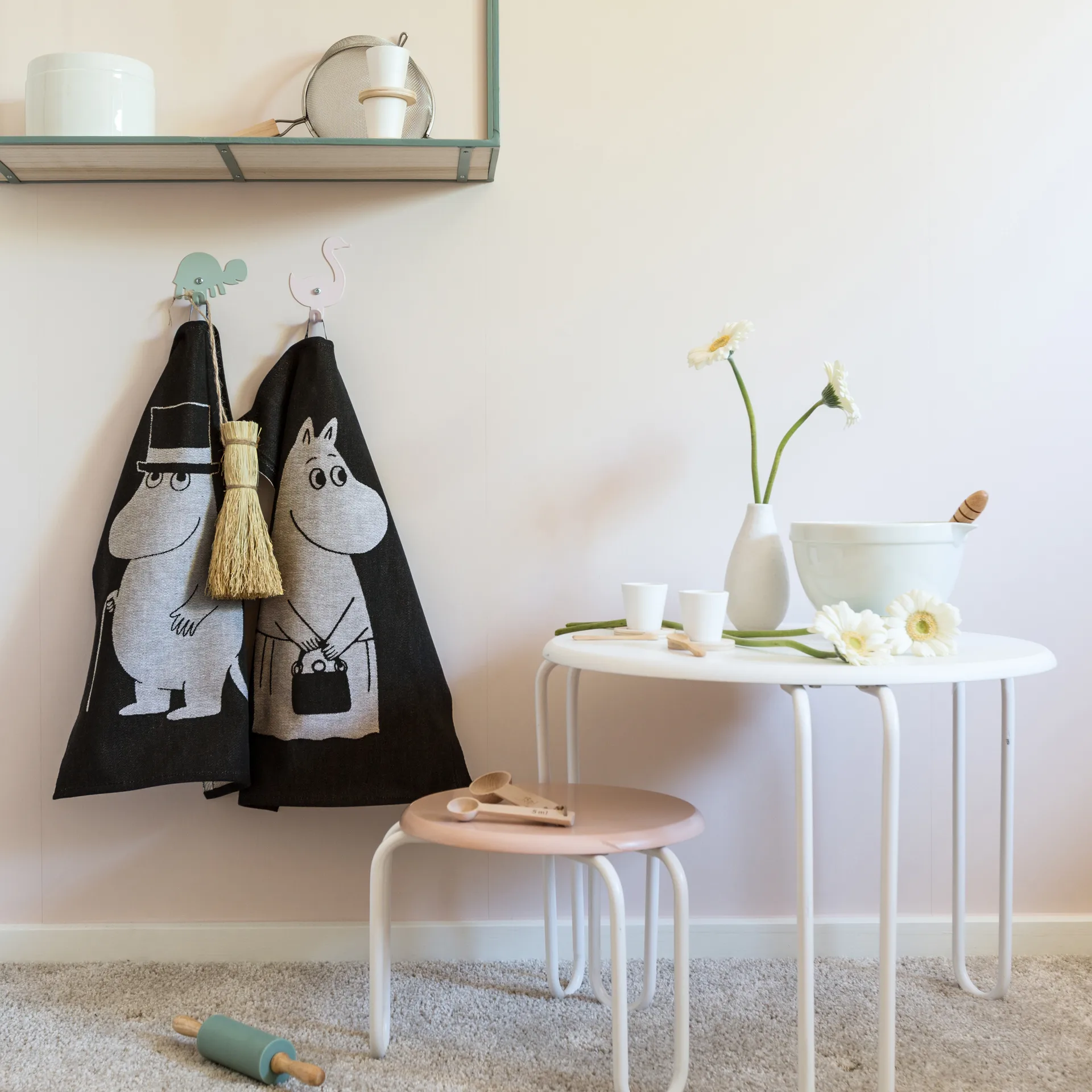 Big Moominpappa kjøkkenhåndkle 35x50 cm, Svart Ekelund Linneväveri
