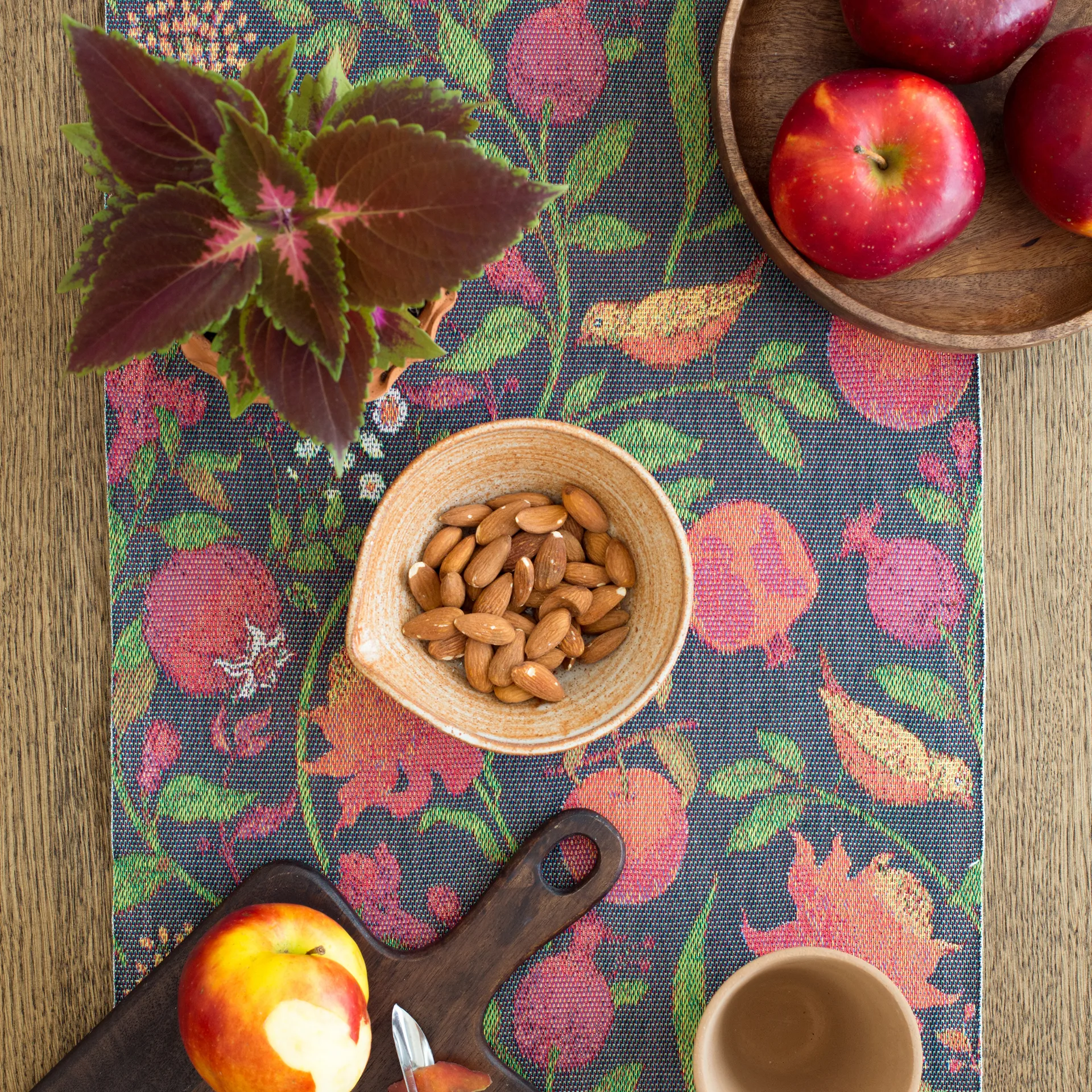 Fruktrik bordsløper 35x120 cm, Multi Ekelund Linneväveri