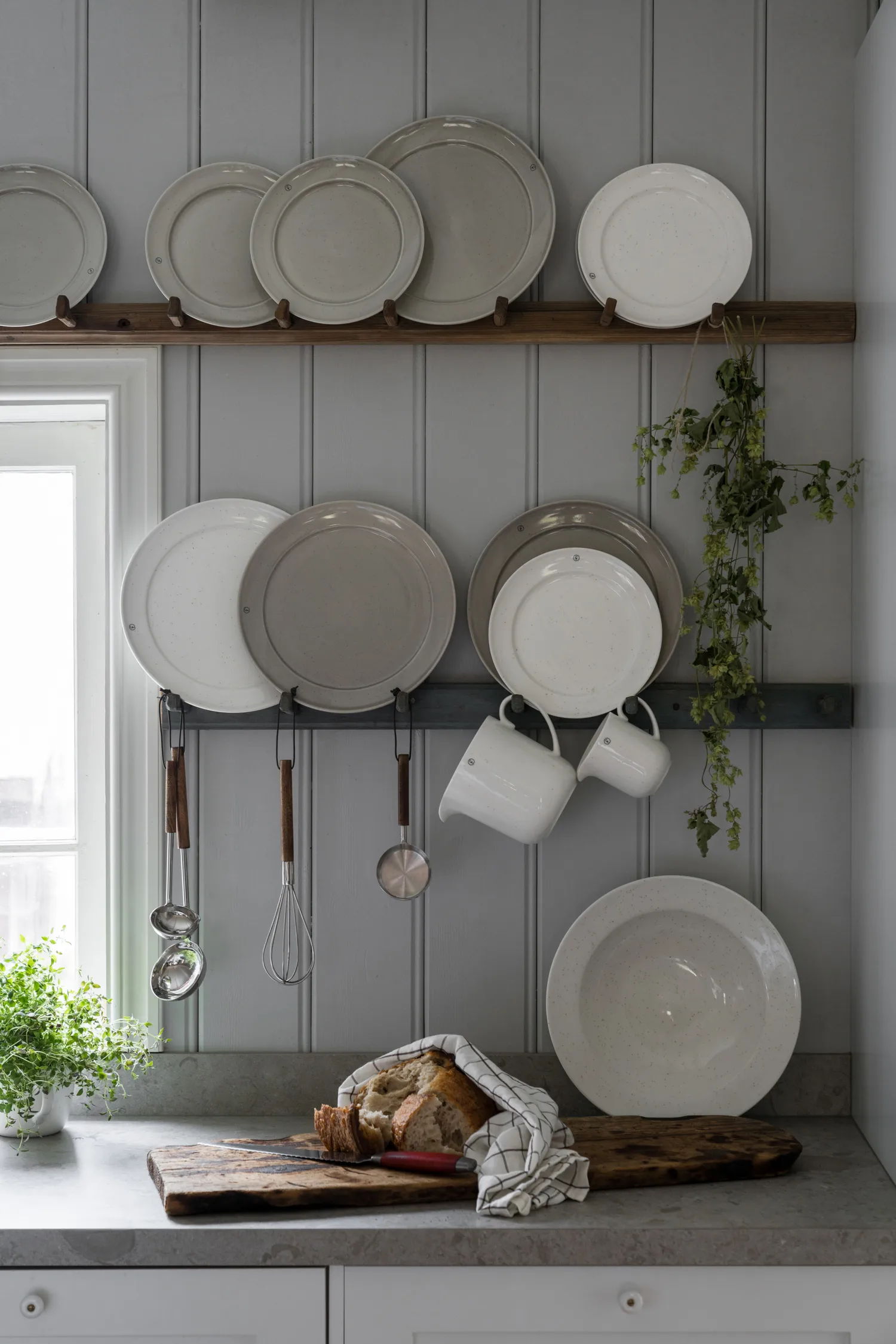 Ernst asjett Ø 22 cm, Sand ERNST