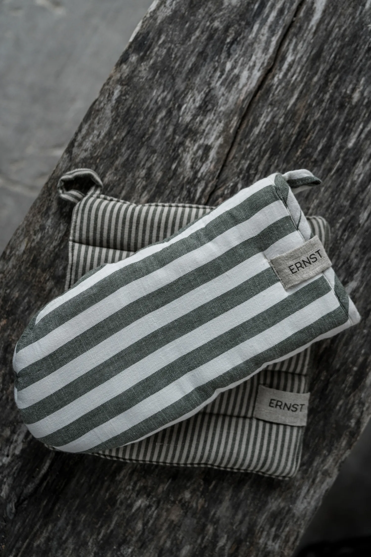 Ernst grytevott, bred stripe, Grønn-hvit ERNST