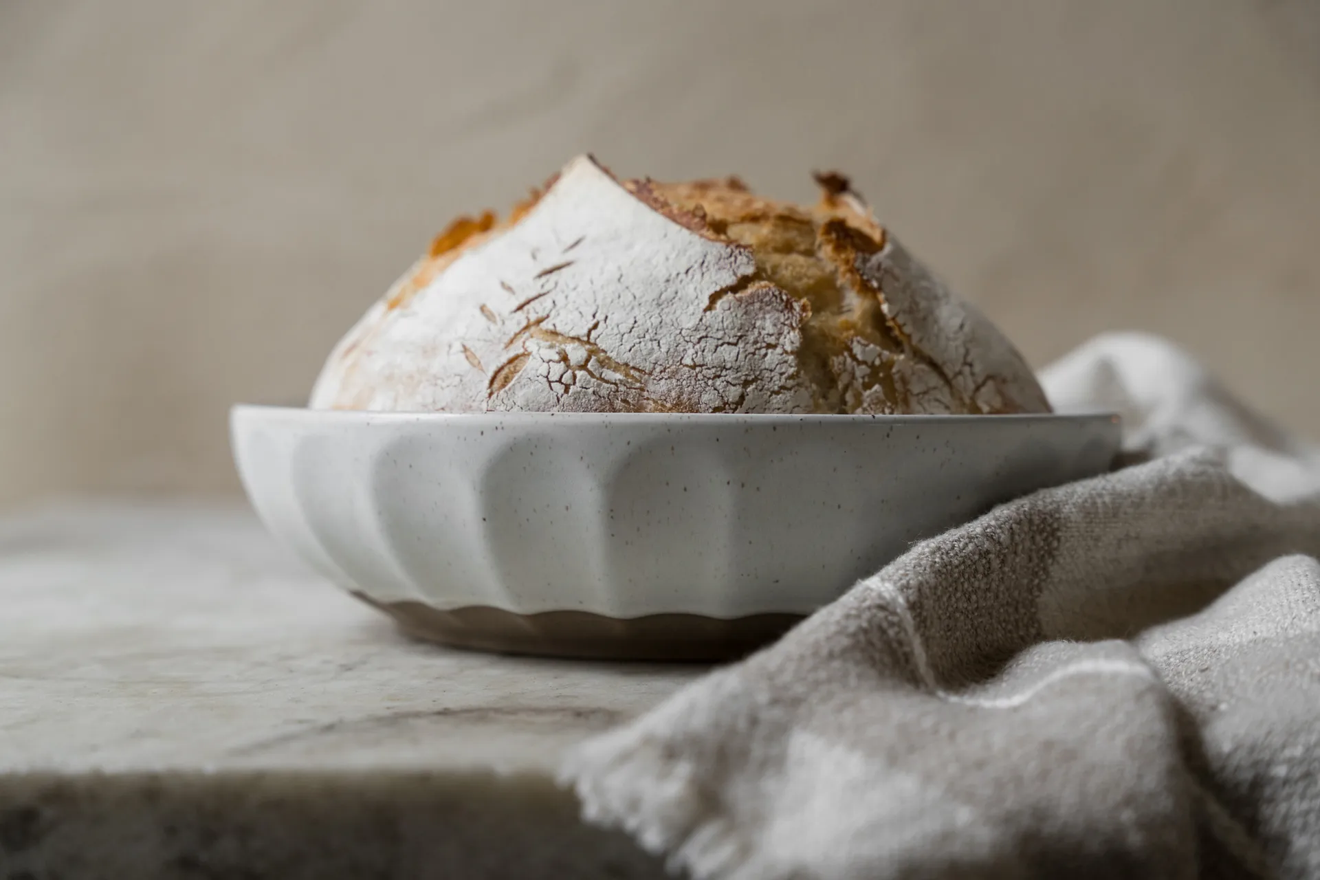 Ernst skål i steingods, Hvit-natur, Ø24 cm ERNST