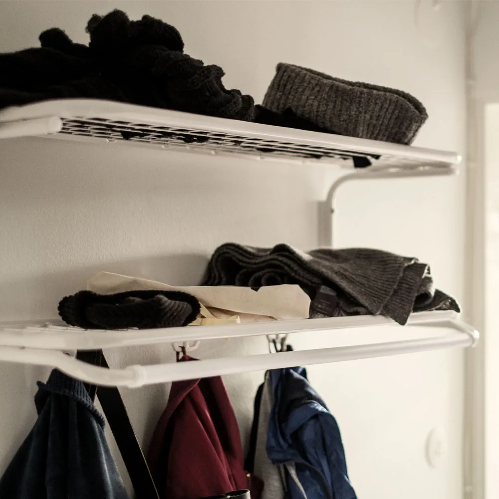 Classic 650 hattehylle, sort/krom, 2 nivåer, 100 cm Essem Design