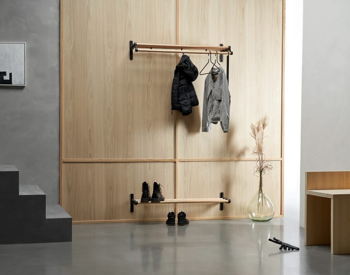 Nostalgi 291 hattehylle 100 cm, Svart-svart Essem Design