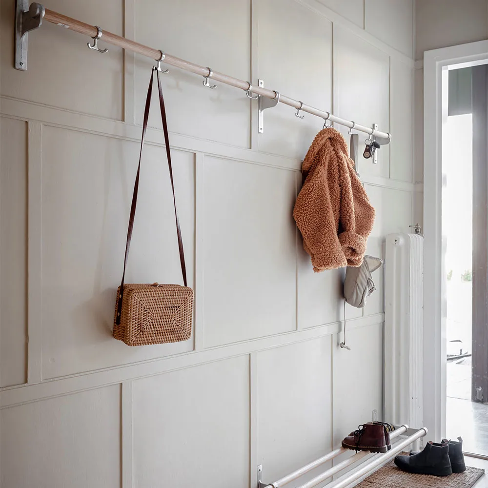 Nostalgi påbyggingsdel knaggrekke, Bjørk, aluminiumsstativ Essem Design