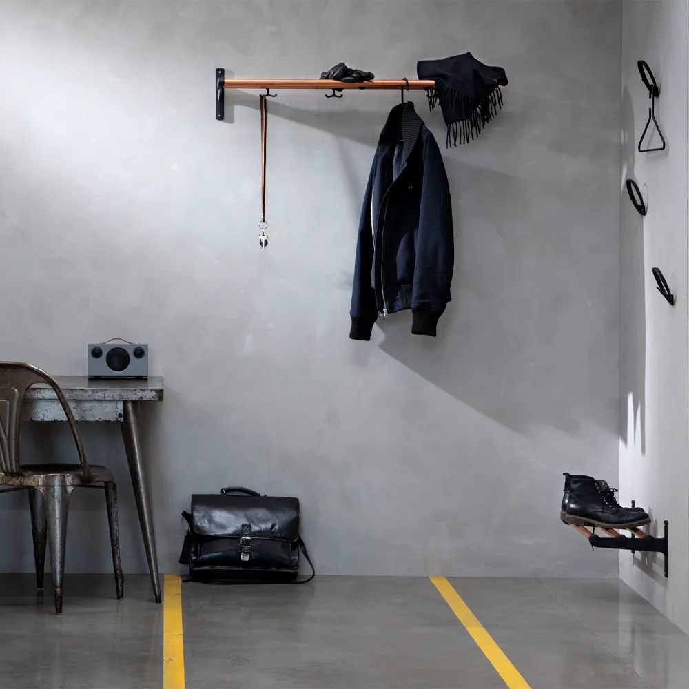 Nostalgi sko- eller hattehylle, sort, aluminiumsstativ Essem Design