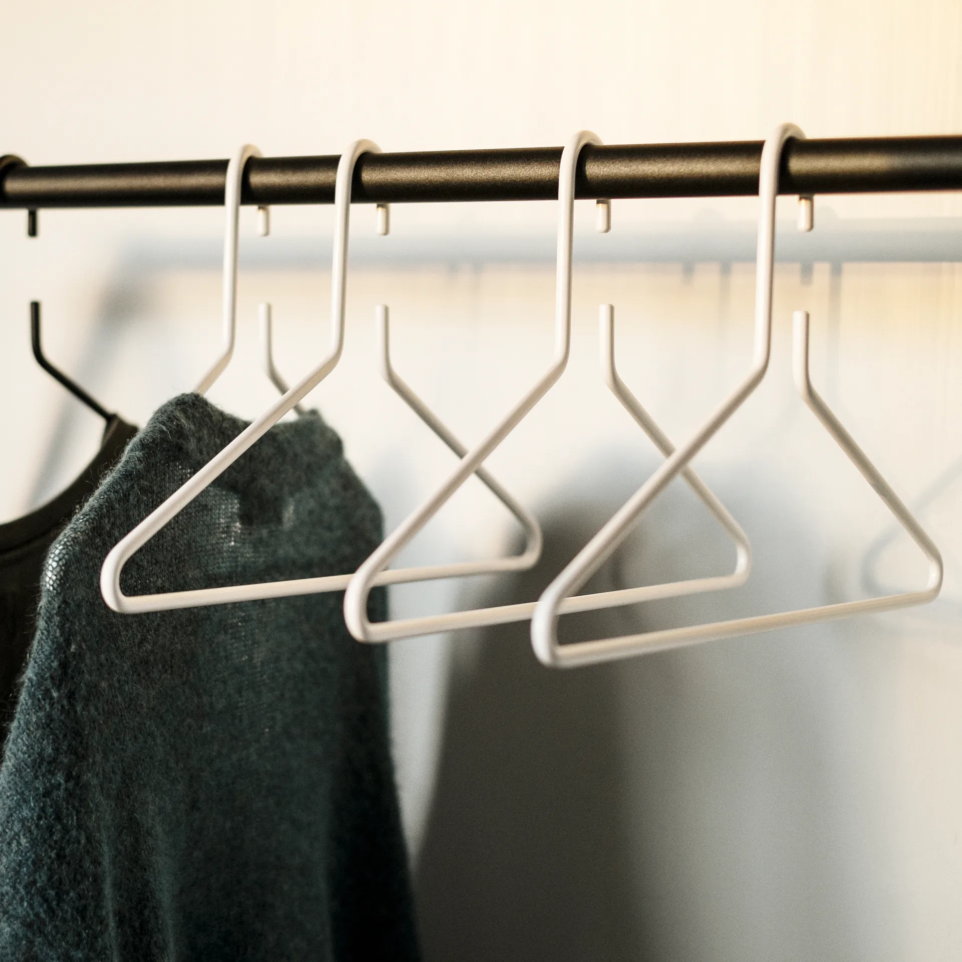 Triangel kleshenger 3-stk., Hvit Essem Design