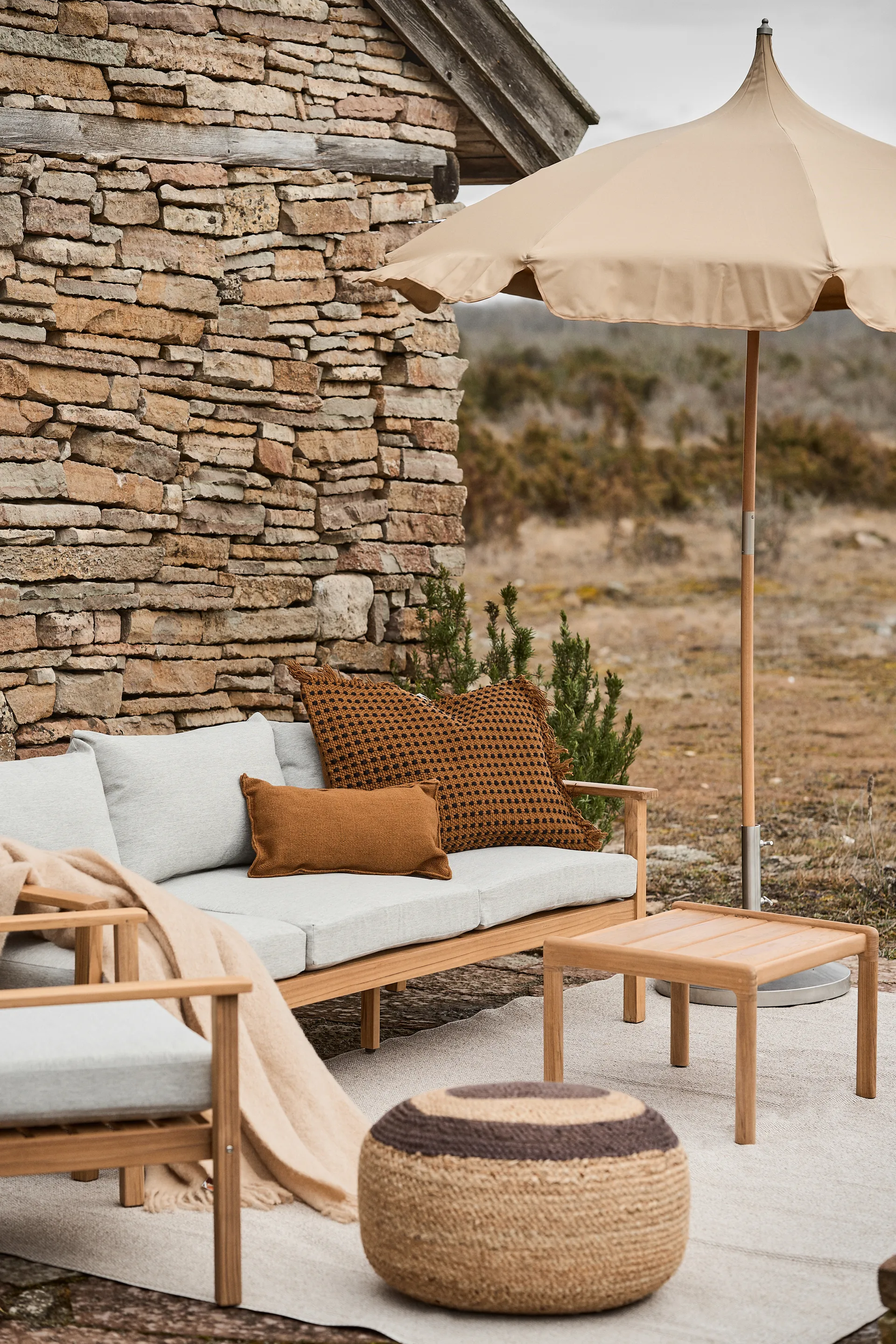 Jack outdoor sidebord teak, 54 x 54 cm Ethnicraft