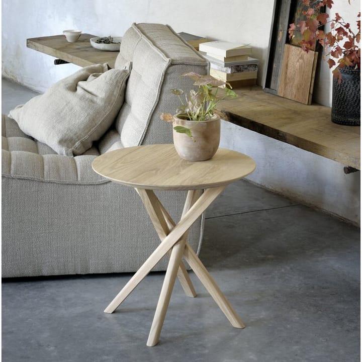 Mikado sidebord 50 x 50 cm, Oak wax oil Ethnicraft