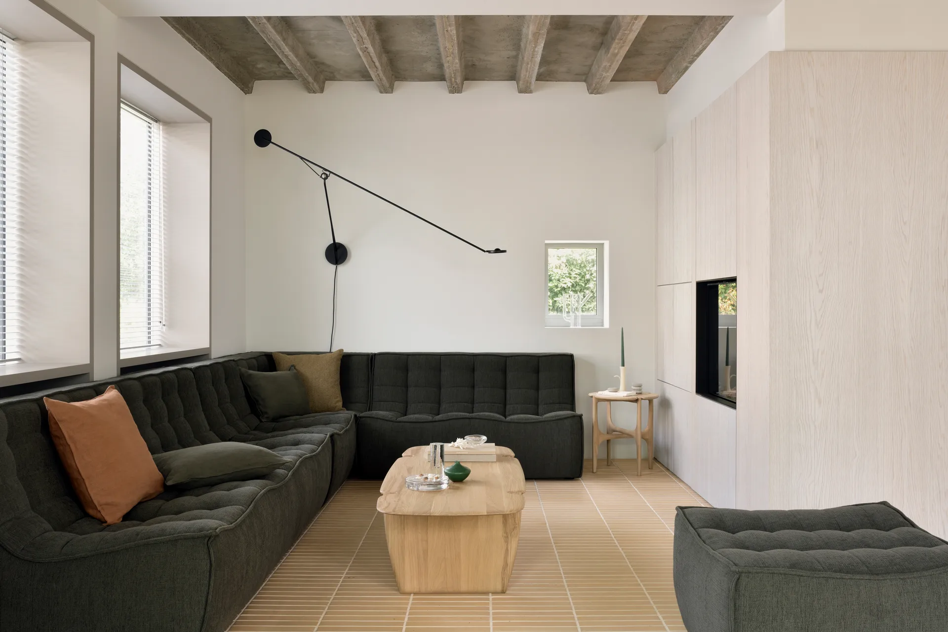 N701 modulhjørnesofa med avrundet hjørne, stoff Moss Eco, 330x260 cm Ethnicraft