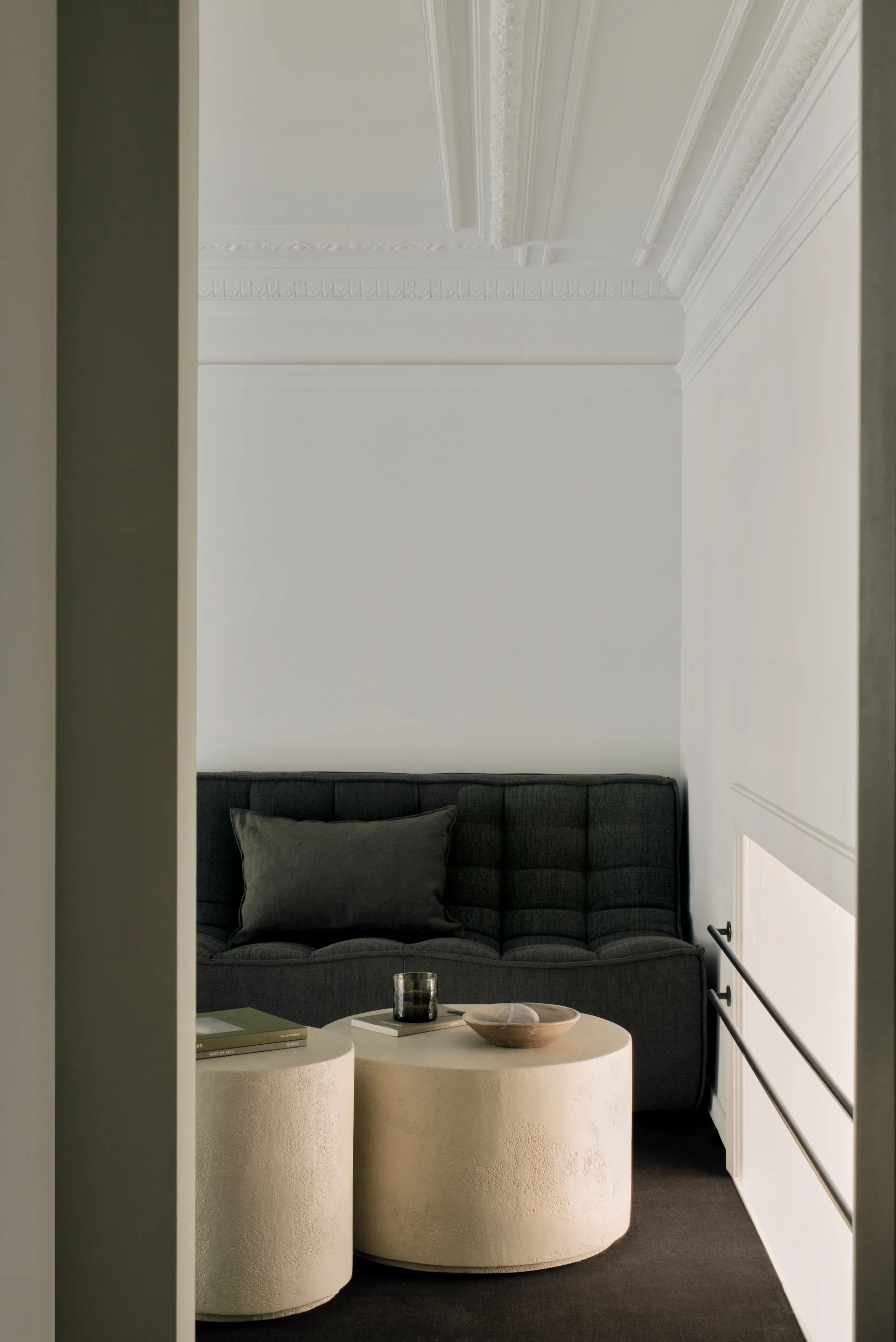 N701 modulhjørnesofa med rett hjørne, stoff Moss Eco, 301x231 cm Ethnicraft