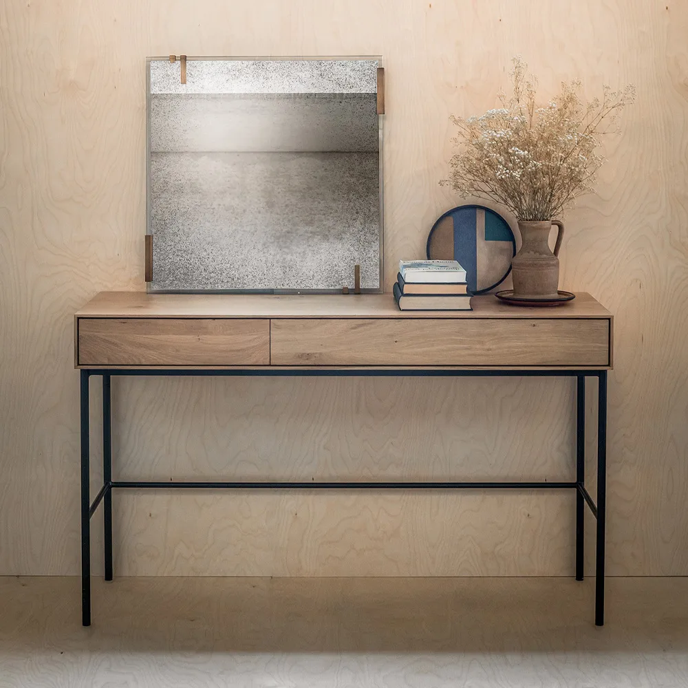 Whitebird skrivebord 77 x 127 cm, Eik 2 dører Ethnicraft