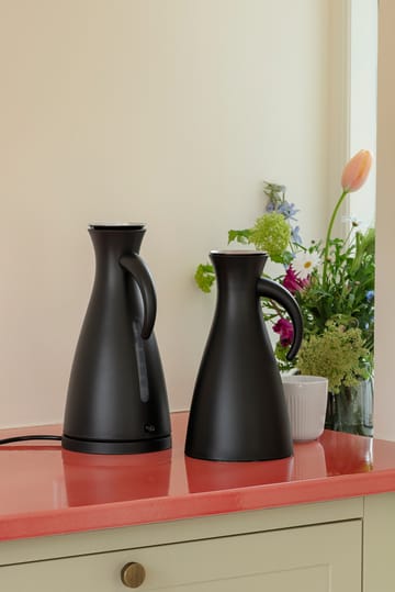 Eva Solo elektrisk vannkoker 1,5 liter - Matt Black - Eva Solo