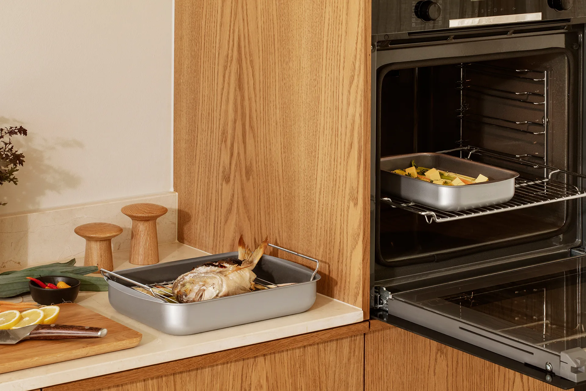 Eva Trio Professional langpanne med rist, 22x30 cm Eva Solo