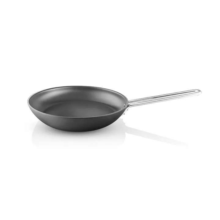 Professional Laser Titanium Slip-Let stekepanne - Black, Ø28 cm - Eva Solo