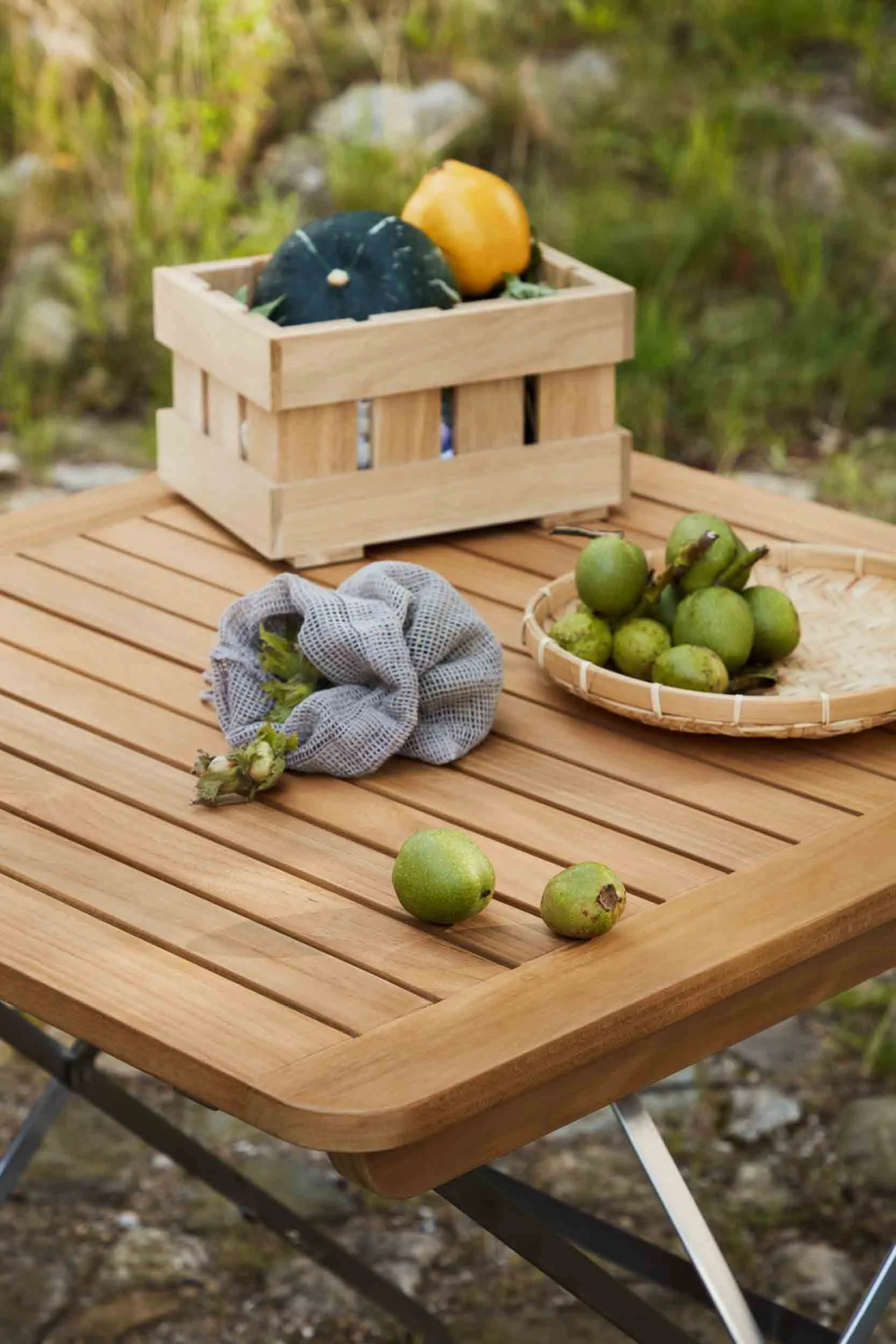 M26 Lilleø balkongbord, Teak-rustfritt stål FDB Møbler