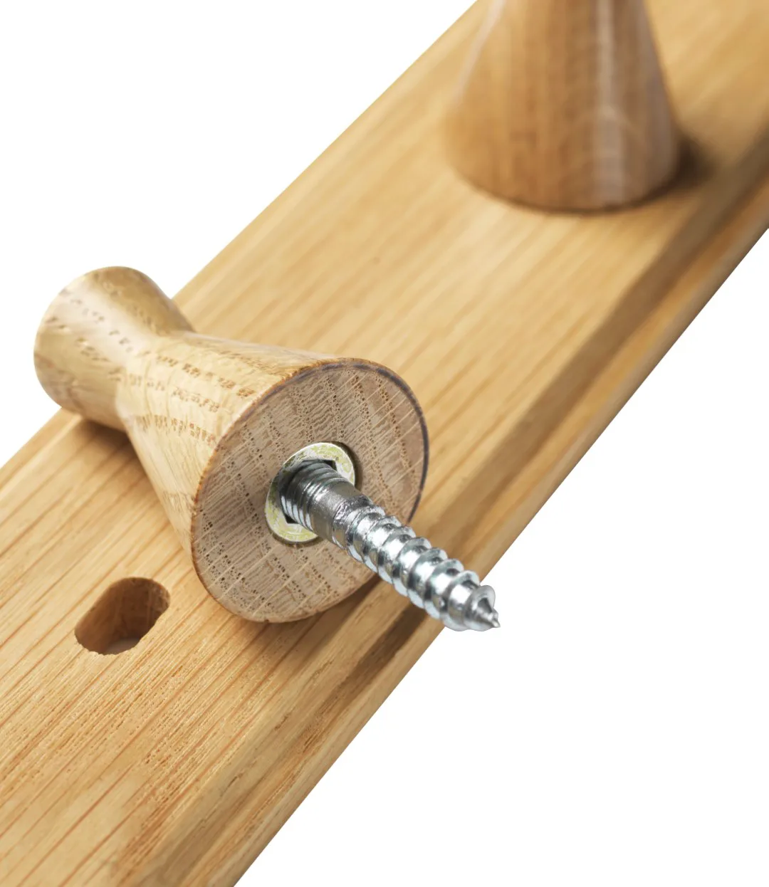 Q3 Allé knagglist 5 knagger, Oak nature lacquered FDB Møbler