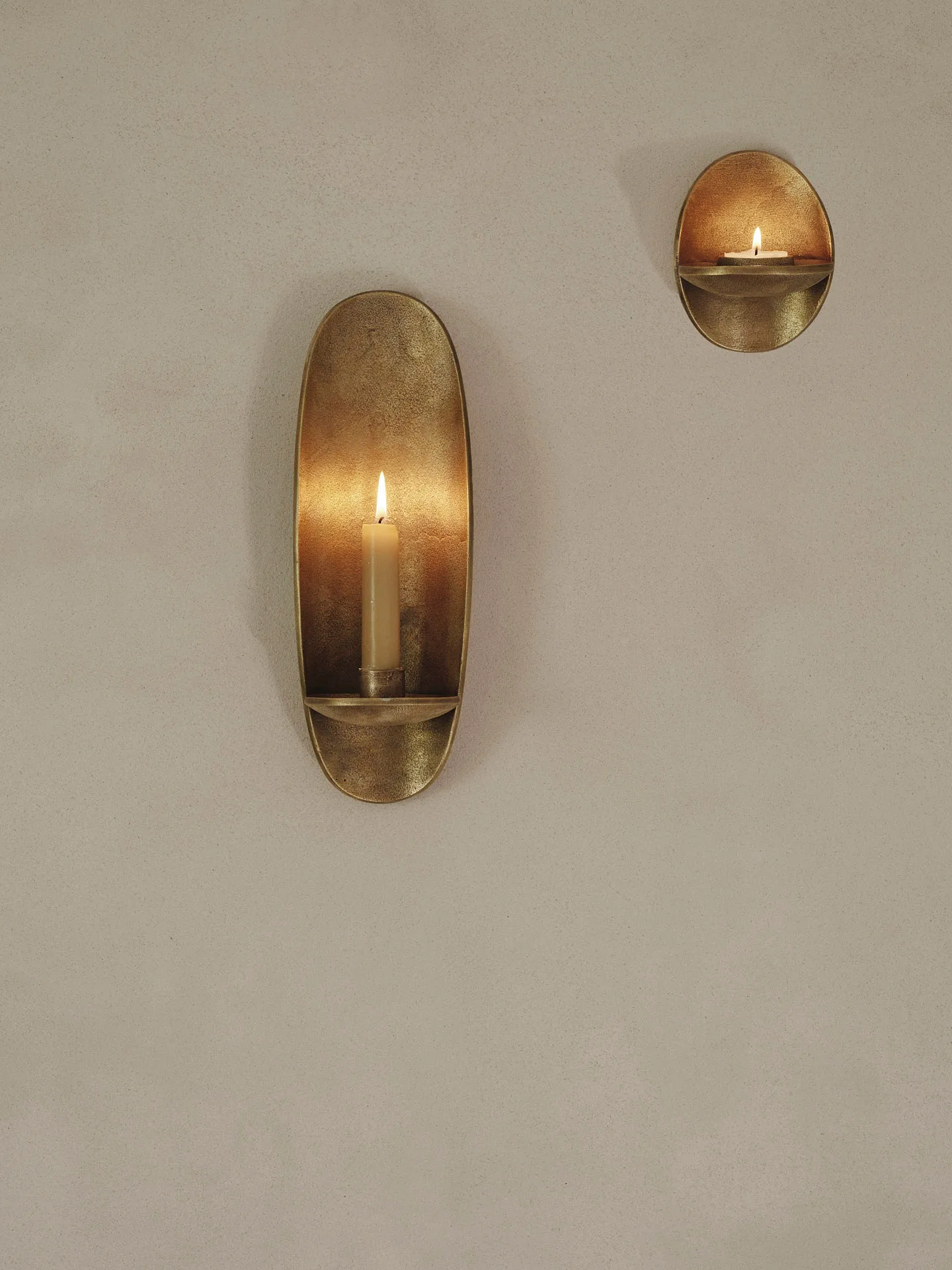 Agapé vegglysestake, Brass finish Ferm Living