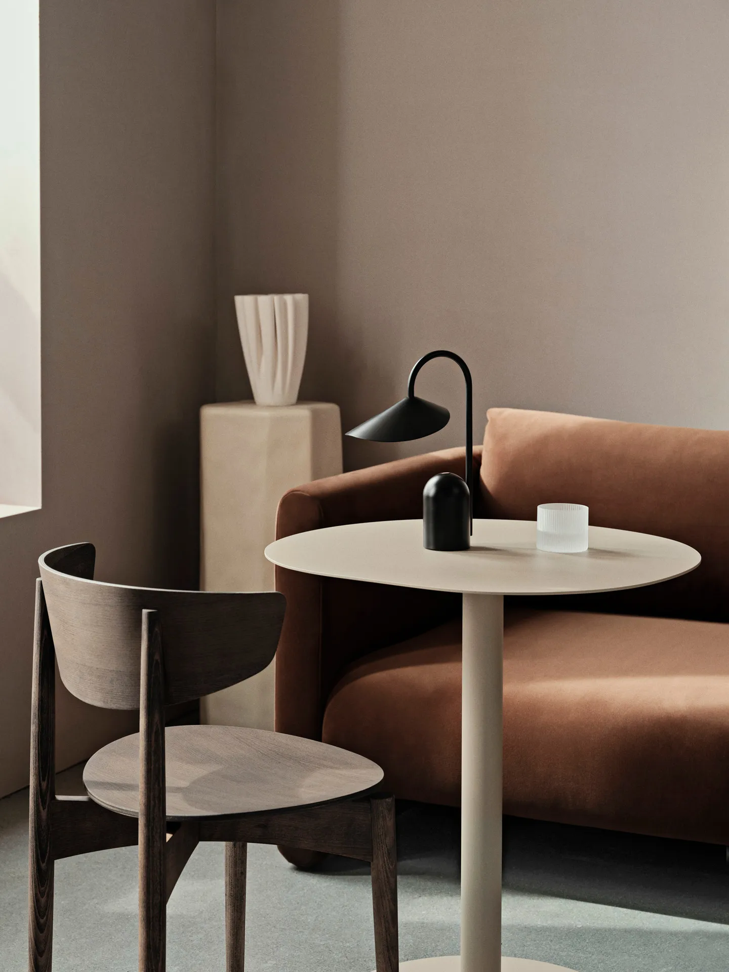 Arum bærbar lampe, Black Ferm Living