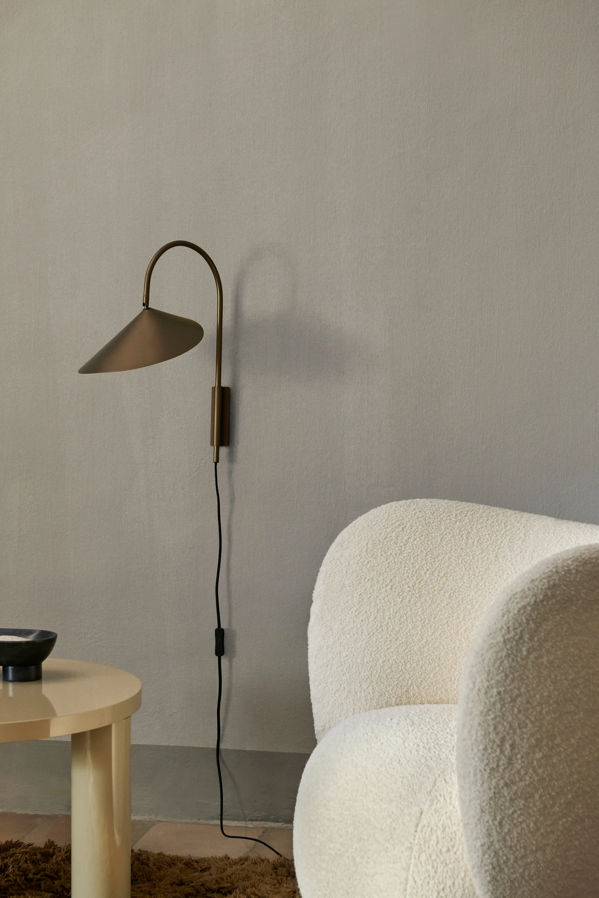 Arum swivel vegglampe, Bronze Ferm Living
