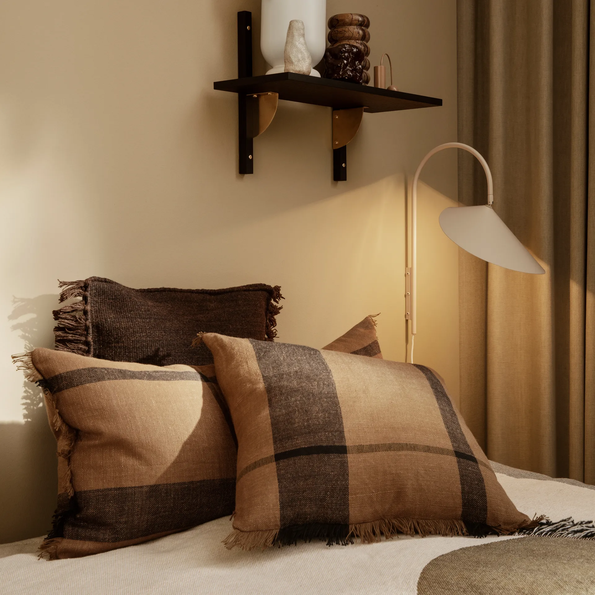 Arum vegglampe, Cashmere Ferm Living