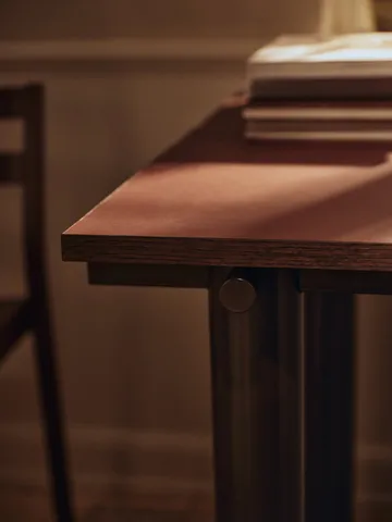 Atura spisebord - Dark chocolate-burgunder, 90x200 cm - Ferm Living