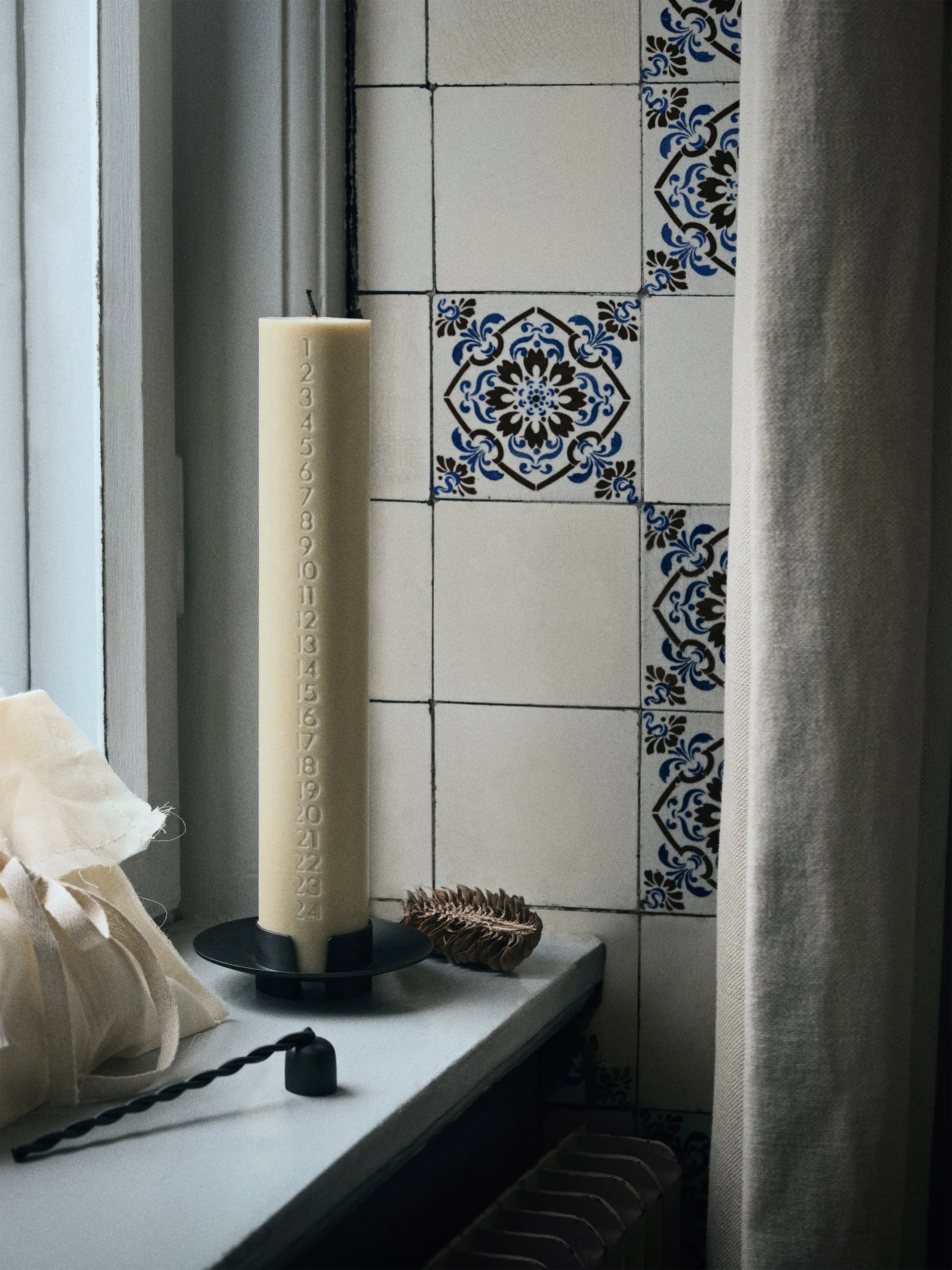 Block kubbelysestake, Black brass Ferm Living