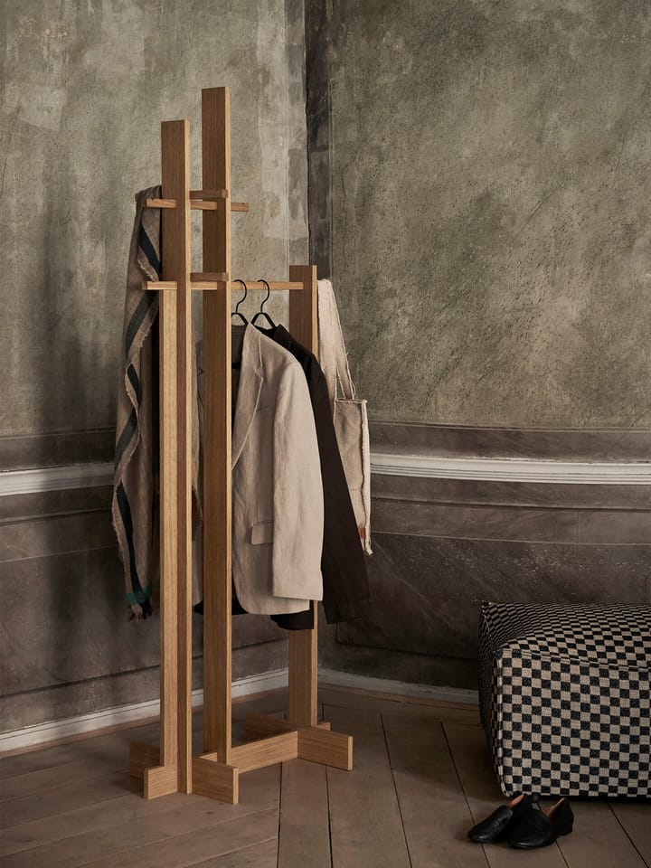 Bridge Clothes Stand kleshenger - Oiled Oak - ferm LIVING