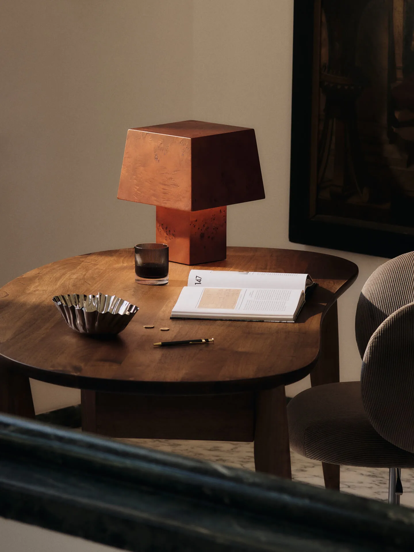 Burl bordlampe 33 cm, Dark stained burl Ferm Living