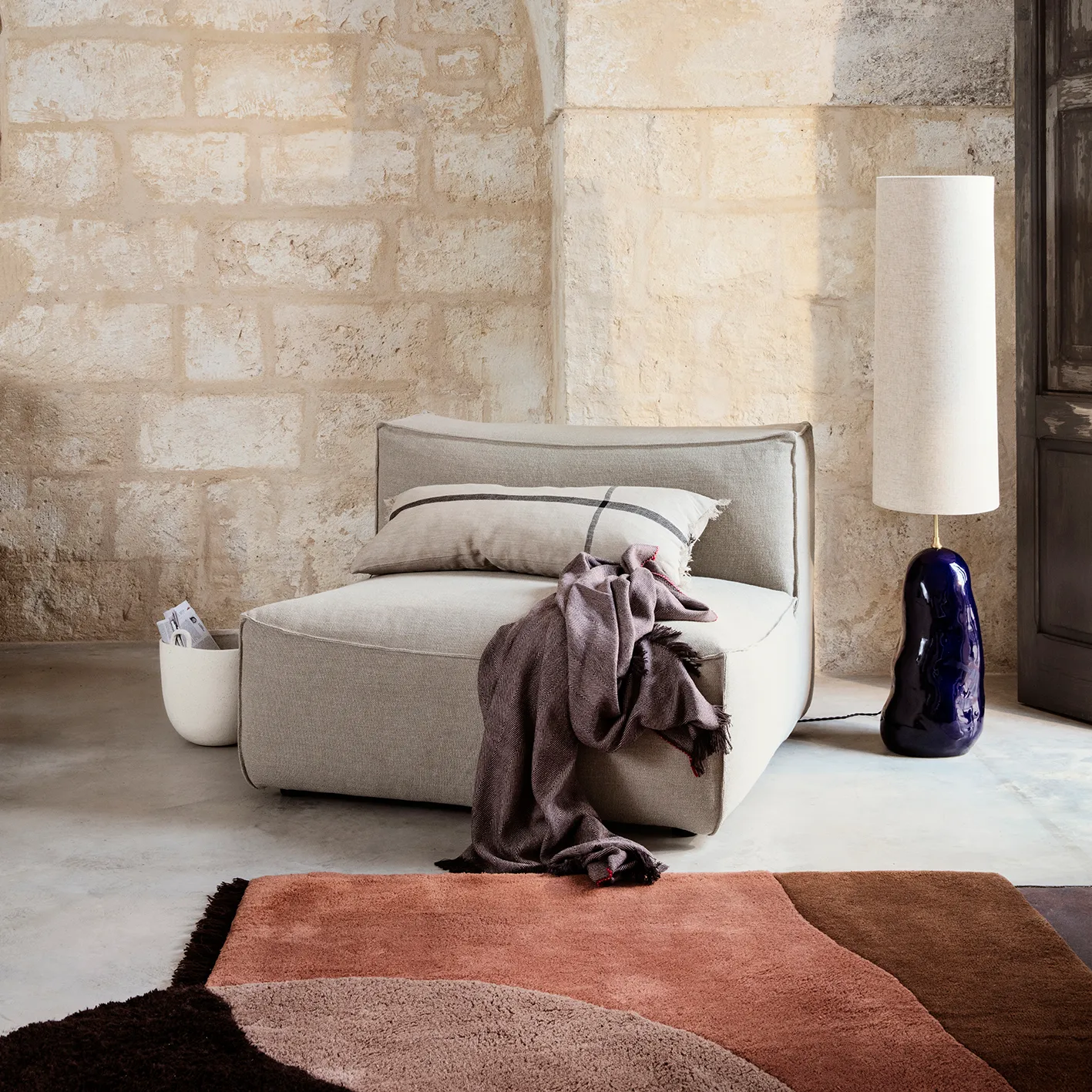 Calm pute camel-black, 38x88 cm Ferm Living