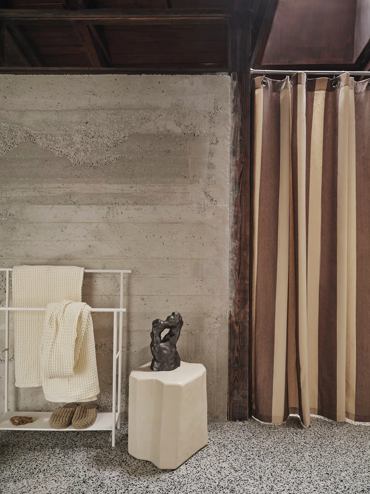 Chambray dusjforheng, Carob brown-parchment Ferm Living