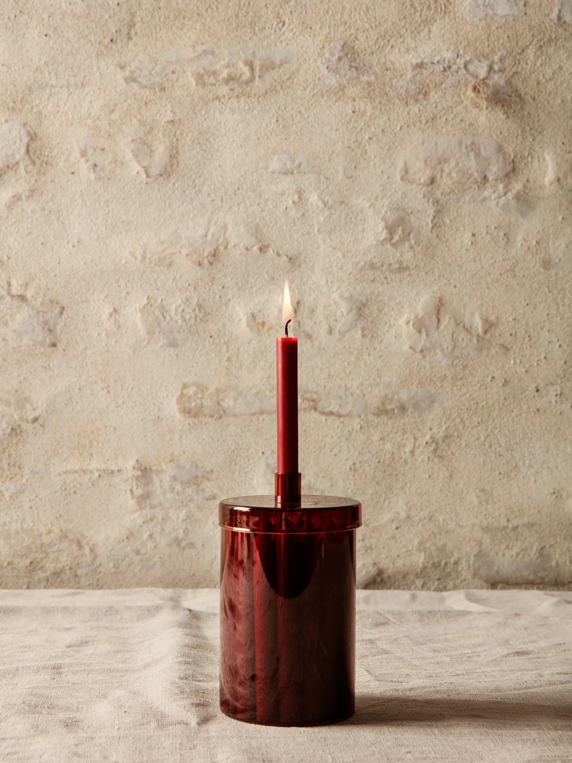 Countdown to Christmas glassboks med 24 lys, Mørkerød Ferm Living