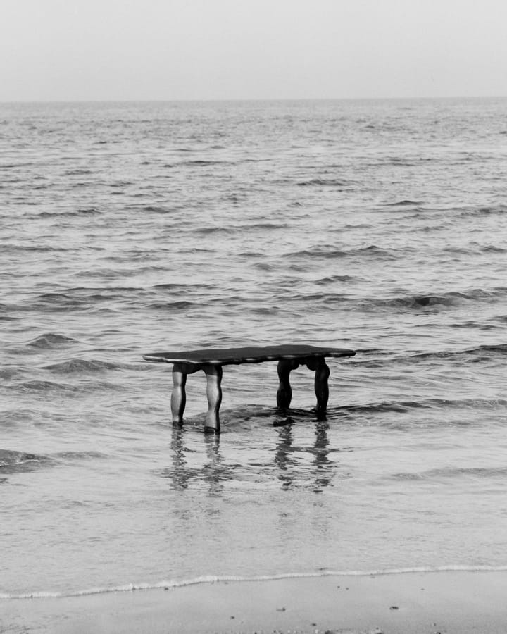 Dal Piece sofabord 100 x 50 x 47 cm, Black Aluminium Ferm Living