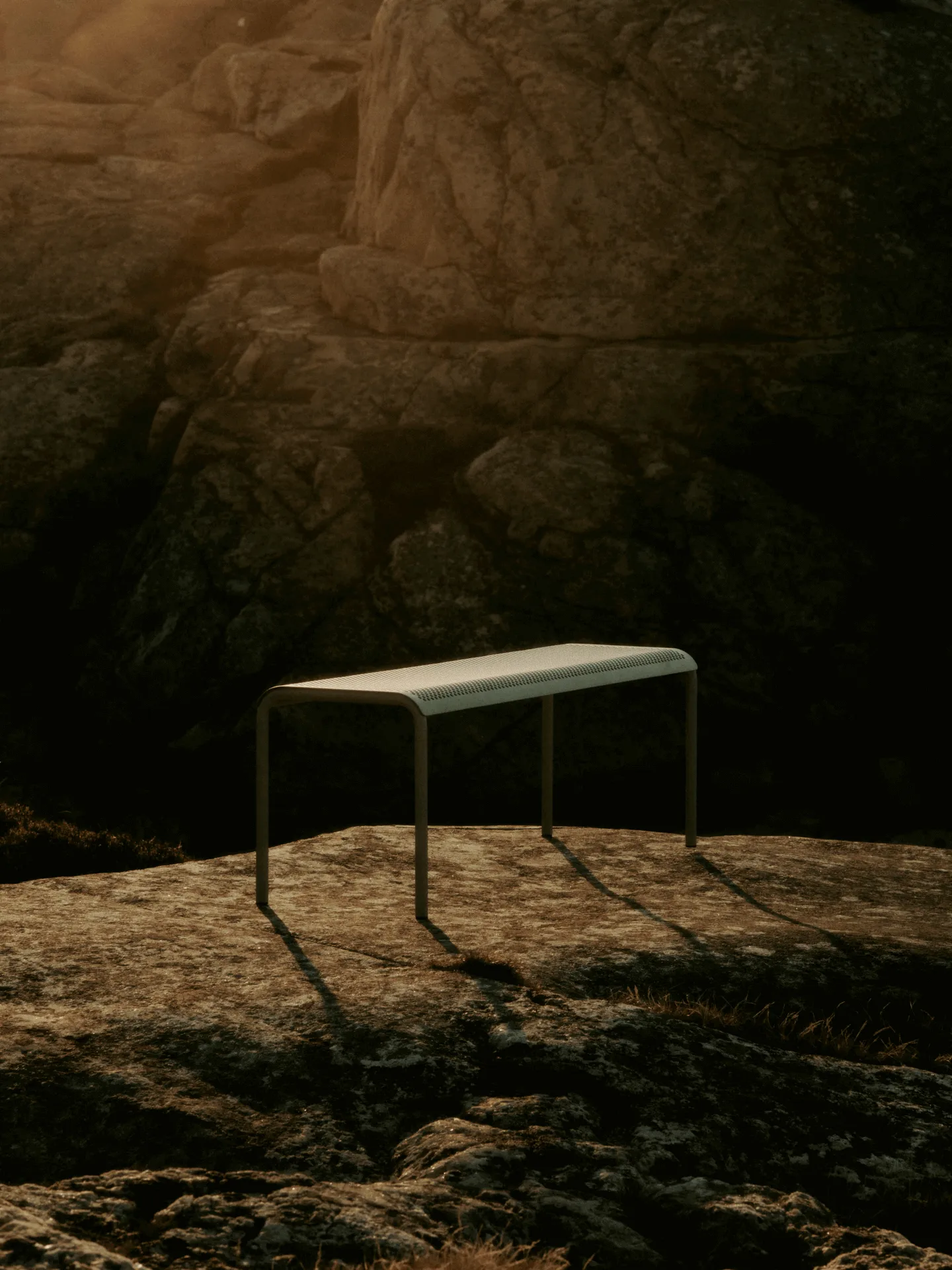 Dapple benk 45x130x39,8 cm, Tea Green Ferm Living