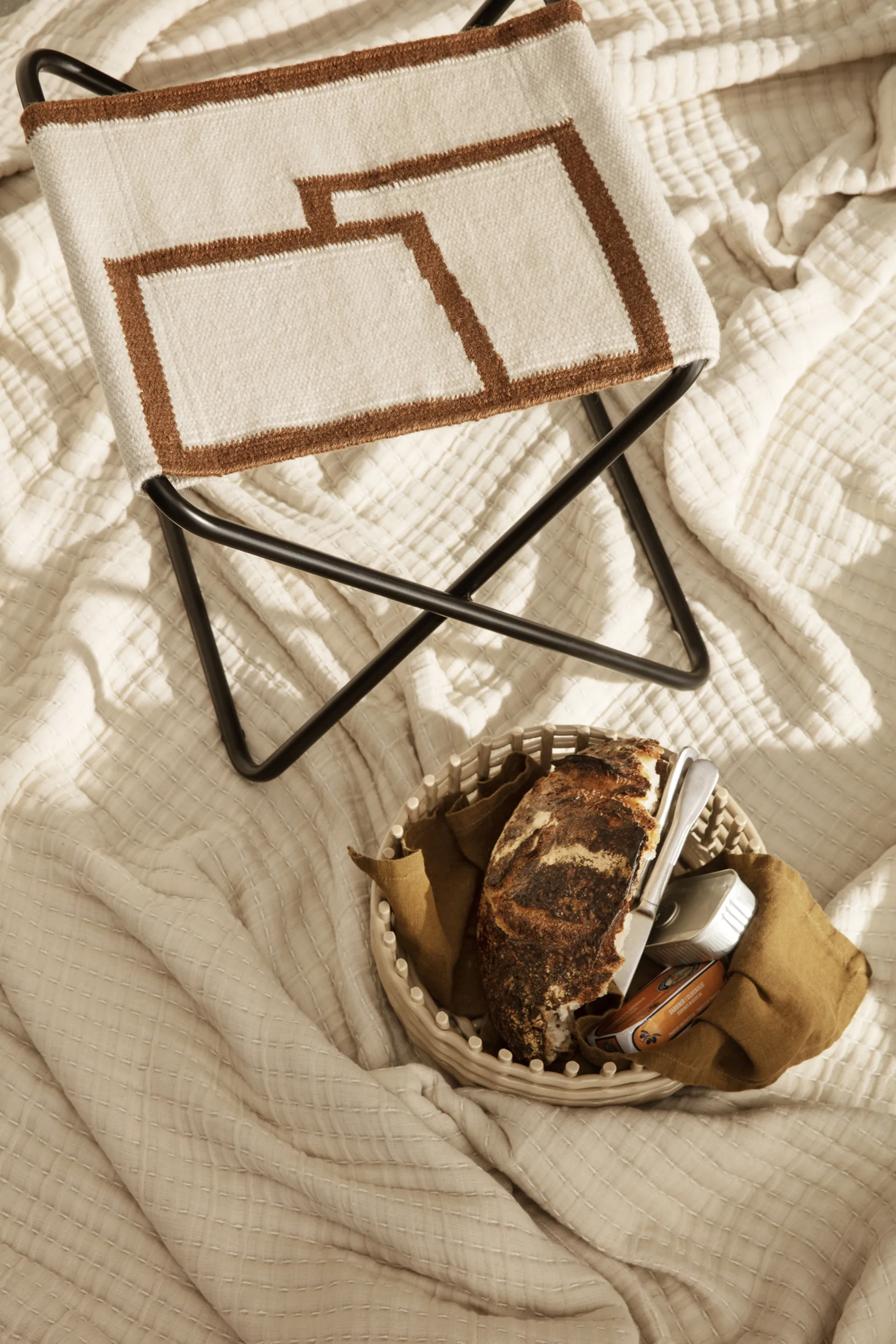 Daze sengeteppe 240 x 250 cm, Beige Ferm Living