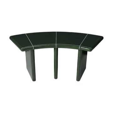 Deya Curved sittebenk - Dark green, 110x40x45,5 cm - Ferm Living
