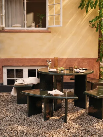 Deya spisebord - Dark green, Ø120x75 cm - Ferm Living